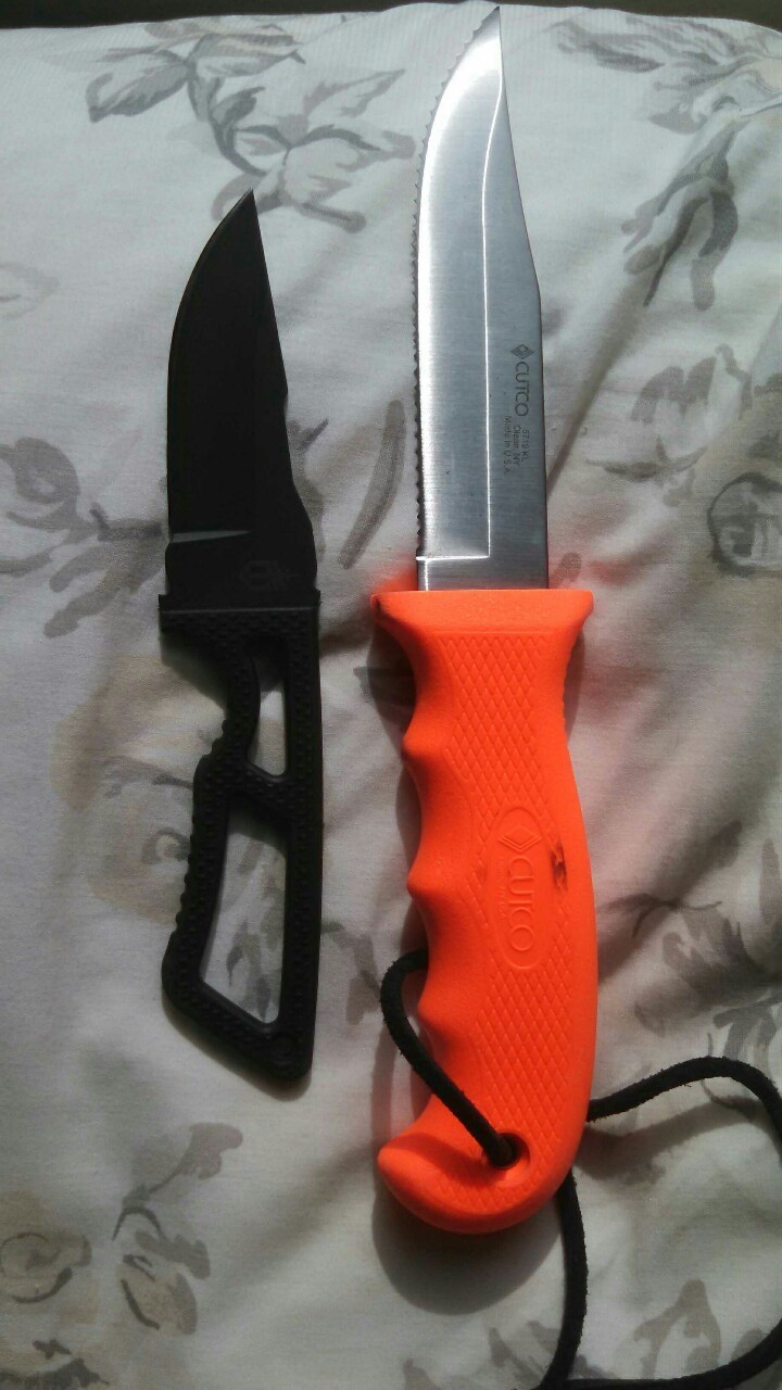 whiskey-wolf:  Keith is just mad because my knife is cooler than his.