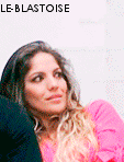 Quando a professora ta do seu lado te explicando como se faz um exercício e do nada ela dá um grito pro resto ficar quieto: