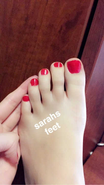 I was feeling red! ❤️ what do you guys think?! sarahsfeet.weebly.com