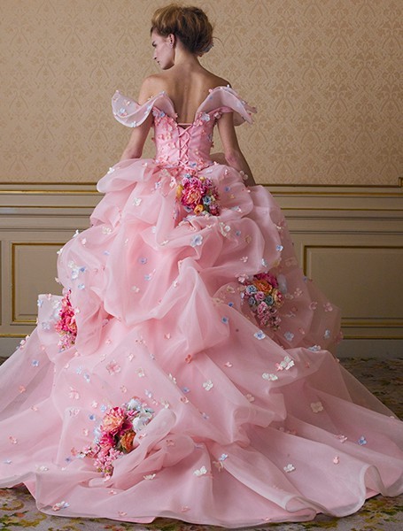 poisoned-apple:  Yumi Katsura haute couture gowns for rental (source: Yumi Katsura)
