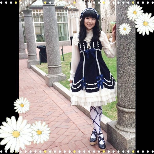 argyi: Tried to do a #classiclolita x #oldschoollolita styled coord for tea today! #lolitafashion #e