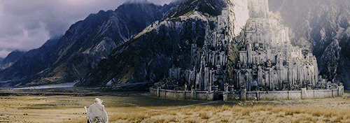 kingsbridgegifs:m i d d l e e a r t h.