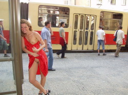 sexonmasstransit:  exposed-in-public:  Exposed