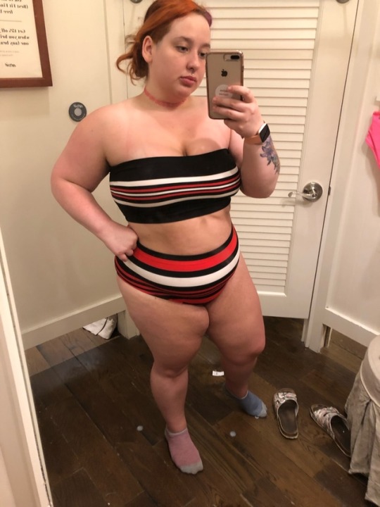 beanybabie:Tried on some bikinis yesterday 🥰