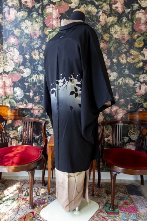 Eerie kinsha chirimen (silk crepe) haori, depicting a persimmon tree by moonlight with a spiderweb n