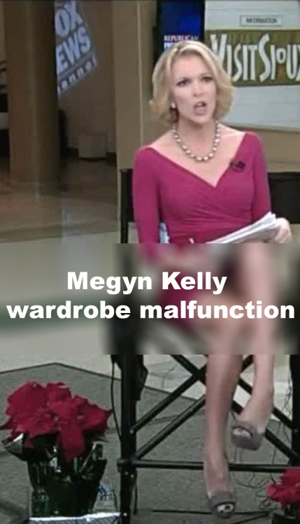 Megyn Kelly wardrobe malfunction that revealed her blurred lady parts was caught on camera.ww