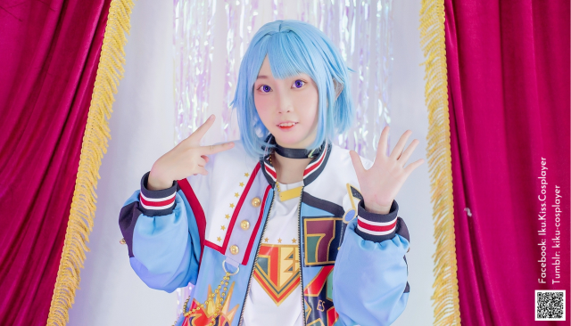 Although I cosplay a few Enstars chars, but my bias, the char I focus on the most is Hajime.
As you can see, I cosplay 