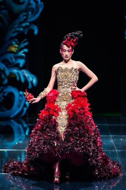 joncbf:  suewongfashion:  SUE WONG FEATURES GUO PEI Hailed as one of China’s first, if not finest, couturiers, Beijing-based Guo Pei has dressed some of the world’s most powerful and wealthiest women. Her elaborate designs are sought after by the