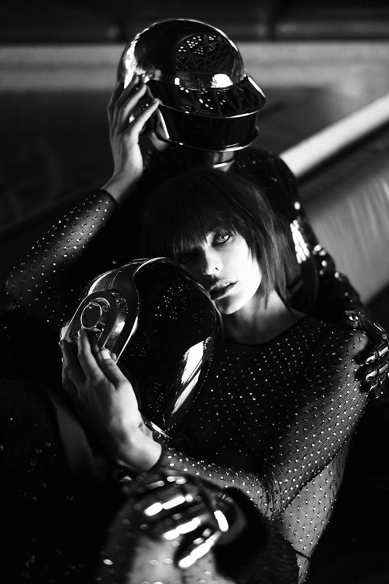 thisgameisrigged:  DIGITAL LOVE - Daft Punk &amp; Milla Jovovich Photos by Mathieu