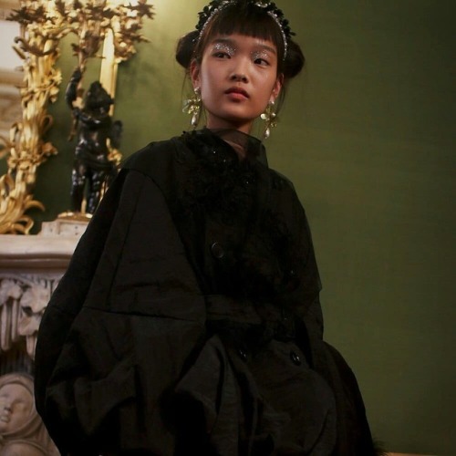 Youn Bomi at Simone Rocha SPRING 2019 READY-TO-WEAR