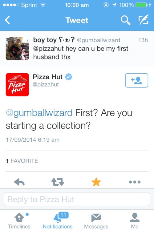 spiritualprojection:Whoever runs pizza hut’s Twitter account is sassy as hell