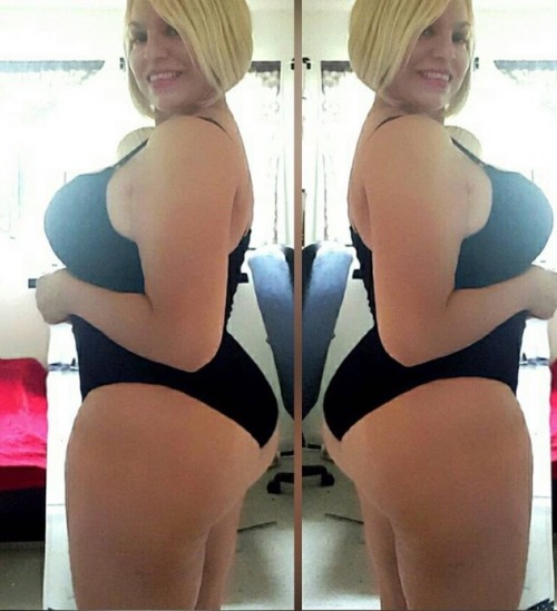 goldieloc:  italiankong:  Curvy, fit, mature, and crazy sexy Anamargo45. I want!  somebody has a lovely curvy mom!! whoa