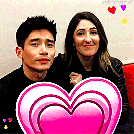 rocktheholygrail:D’Arcy Carden and Manny Jacinto | Valentine’s Day pick-up lines