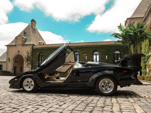 Lamborghini Countach 1989. - source RM Sotheby&rsquo;s.