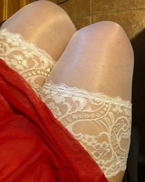 Red and white. Always a great combo. #thighhighs #thighhighfetish #thighhighnylons #thighhighstockin