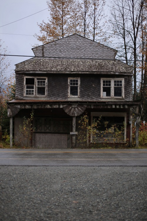 elliotoakesphoto: Abandoned buildings Stewart, BC // Hyder, AK 30.09.2015