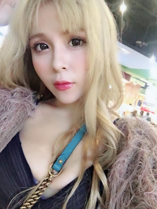 saobi194:想當背包嗎？色