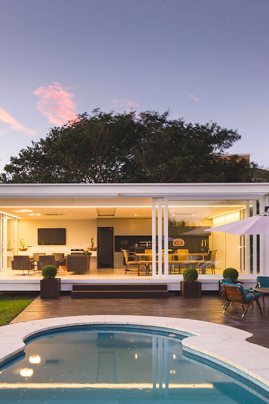 thelavishsociety:  THE Backyard by Kali Arquitetura | LVSH  Algún día…