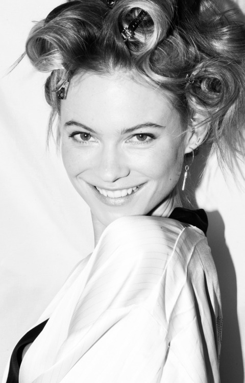 vogue-at-heart:Behati Prinsloo - Backstage at Victoria’s Secret Fashion Show 2014