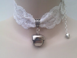 bombisbomb:  Lace Bell Choker .26 