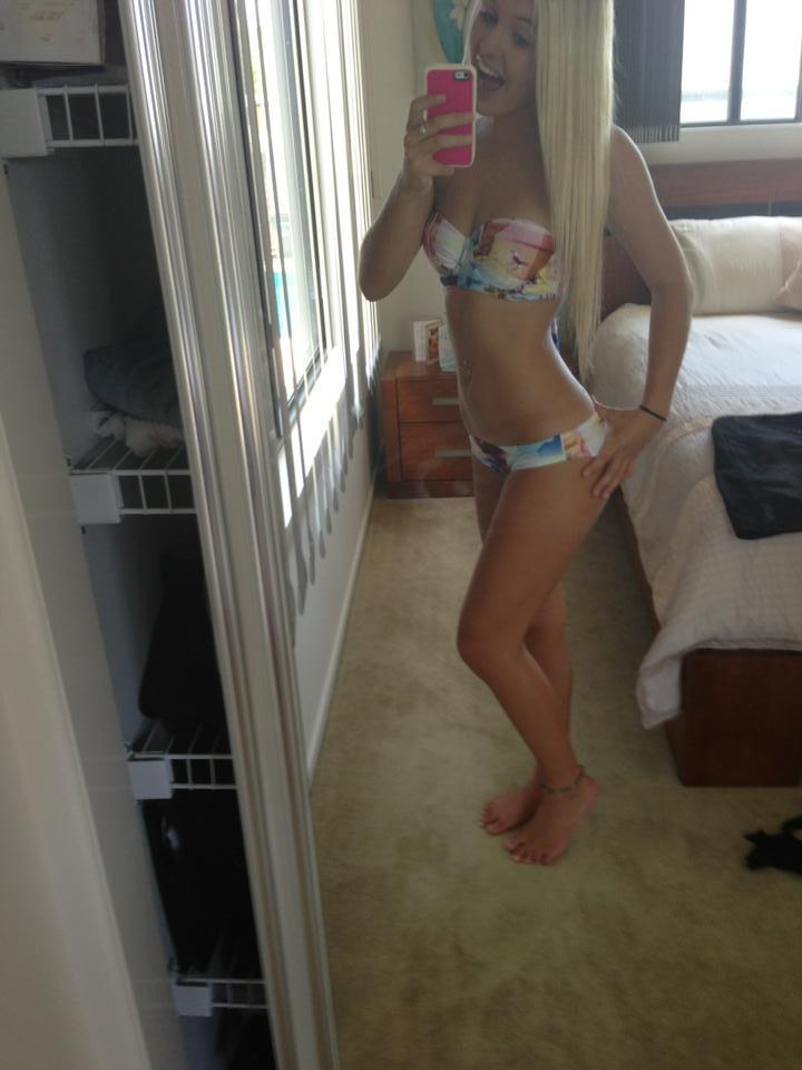 impossible-slut:  WILL NEVER CHANGE BLOG TYPE! CLICK FOR HIPSTER :) :) :) 