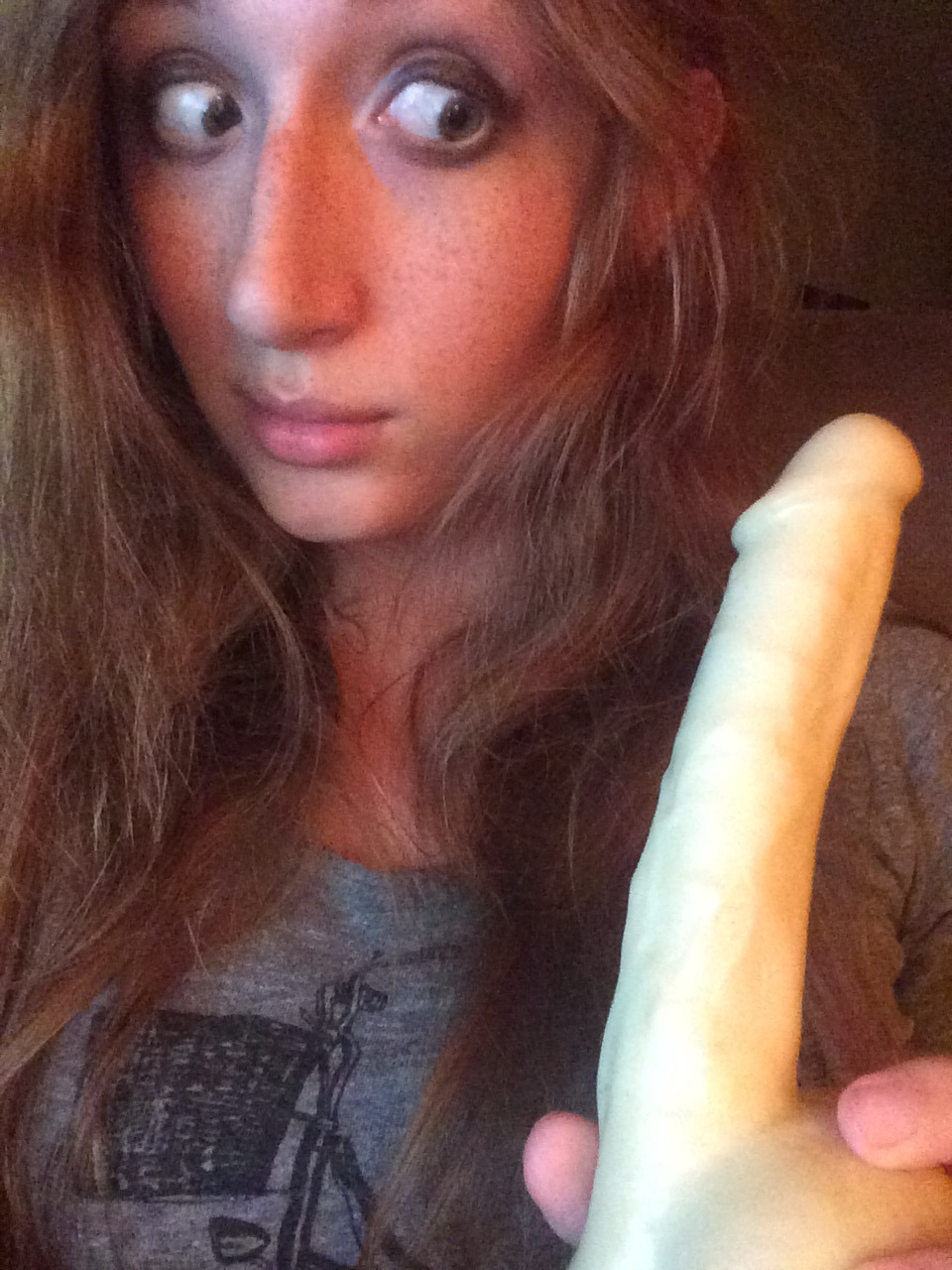 soft-trap:  Mmm, lots of fun tonight with my dildo~ Fun fact! My toy and I share