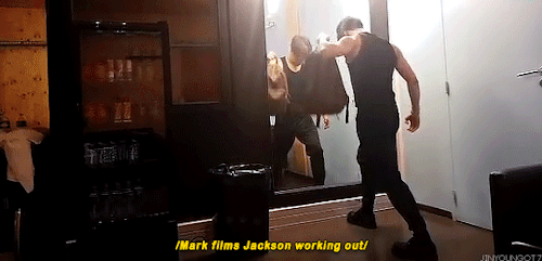 jinyoungot7: mark feeding us with quality content
