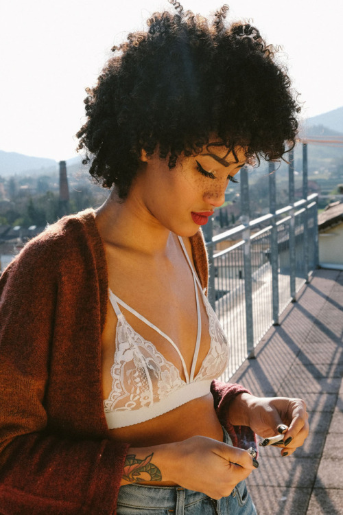 rjfour:Erika photographed by Clara Novelli