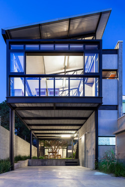 life1nmotion:  Alberto Seabra Project / Base 3 Arquitetos