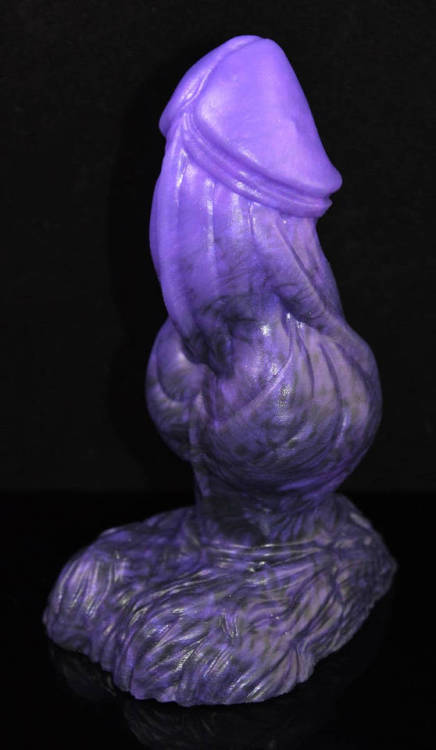 Small Skoll (Medium) - Black/Purple Marble