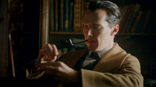 nixxie-fic:New HD Screencaps of Benedict Cumberbatch as Sherlock from the new BBC Autumn/Winter pres