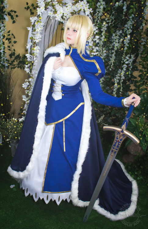 maridah: Saber, Saber, Saber… HayabusaKnight and I put in a lot of time and energy on this setting and photos. It was a cold winter day outside. We put this together in the house X’DDress provided by Fine Horse Workshop & Caliburn commissioned