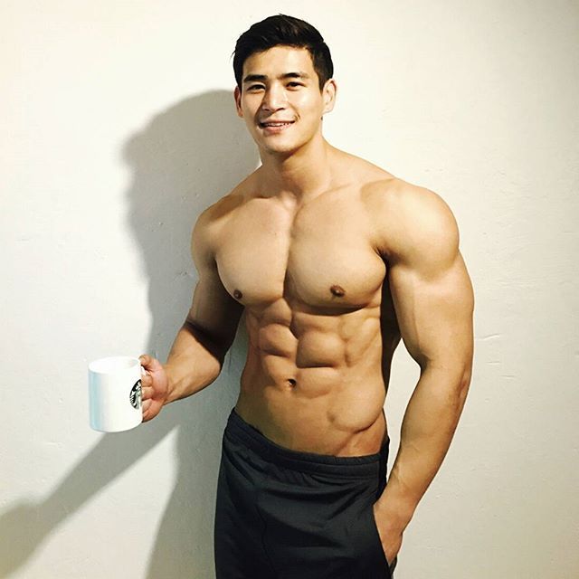   Musclemania Pro Jun Choi (최성준)   