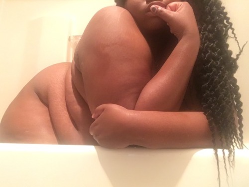 Porn photo littlemrsbubbles:  Lumpy space princess 👸🏿