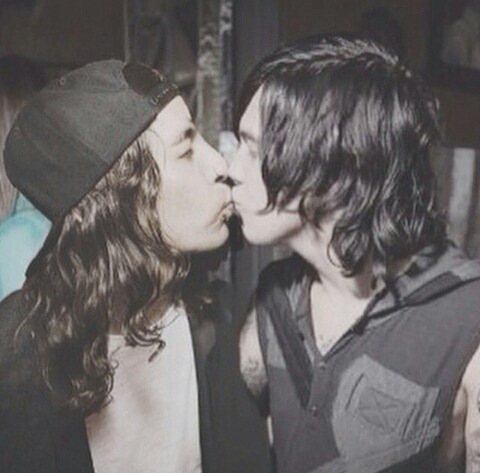 highupintheairworld:  o my jesus