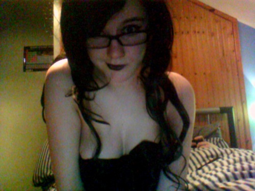 mistress-sluttershy:  I’m loving this look so bad right now , can I stay like this please