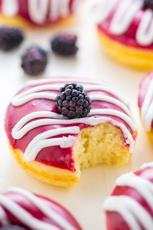 fullcravings: Blackberries and Cream Doughnuts