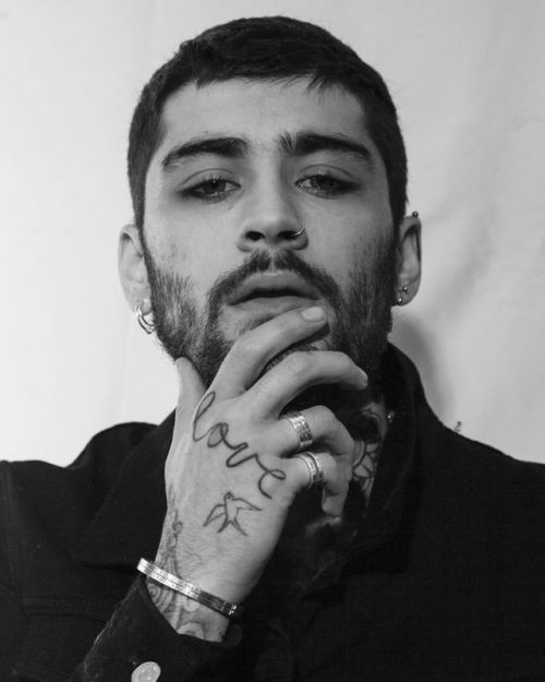 zaynmalikupdates - ZAYN FOR MARTYRE JEWELRYph. Alana O'Herlihy