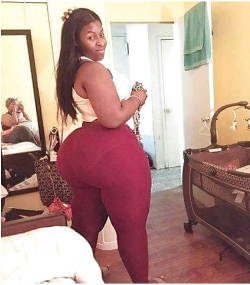 hugebuttocks:Huge black booty #thickqueen