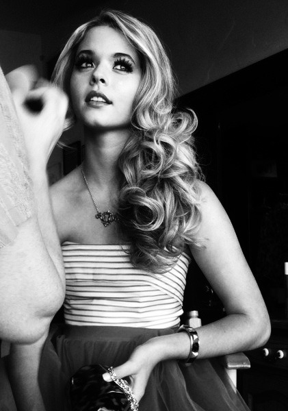 emisonislifelifeisemison:  can’t believe we were gifted with this beautiful specimen.