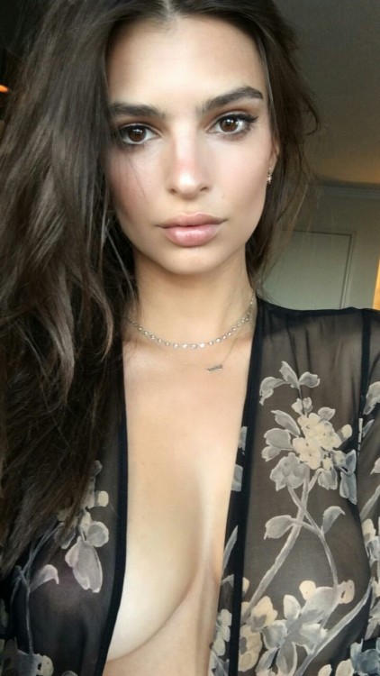 Emily Ratajkowski Source