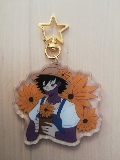 diolystos-art:Dont forget to check out my double sided acrylic keychains of Dabi from My hero academ