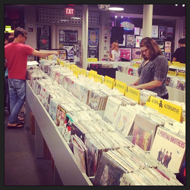 radio-active-records:  Night versions. (at Radio-Active Records)