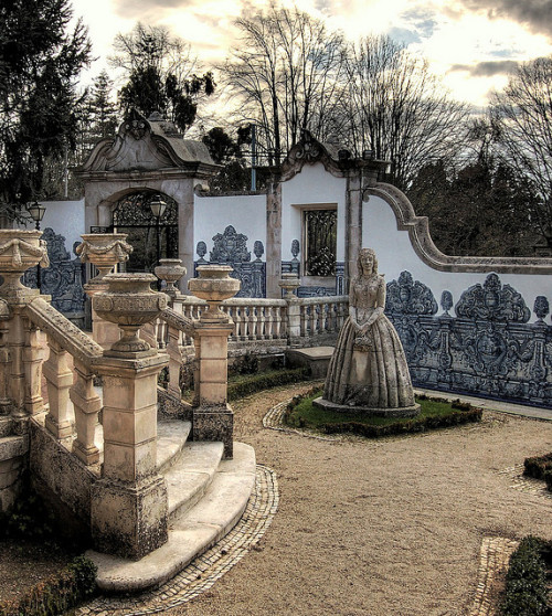 Stone Lady in the Garden, Coimbra, Portugal (by Coussier).