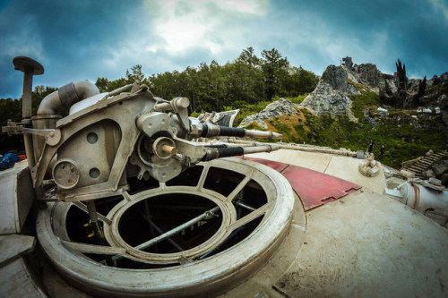 astromech-punk: a group of star wars fans go looking for episode 8 filming locations and strike geek gold when they stumble upon the Millennium Falcon just sitting in a field all by itself.   