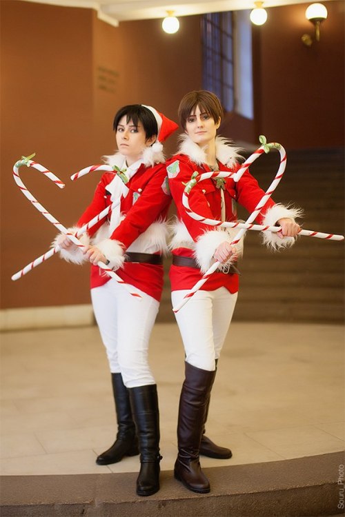 Merry Christmas! Christmas Shingeki no Kyojin Eren Jaeger Corporal Levi RIvaille