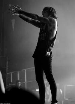 prettyparamore:  Oliver Sykes of Bring Me