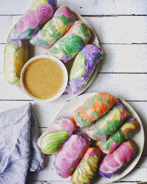 letscookvegan: Psychedelic Salad Rolls by @erinireland  Recipe: Ingredients Serves: 4 For the fillin