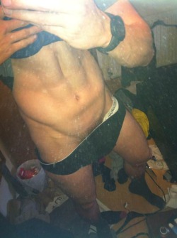 ratethestraight:  Rate Ryan here with 50 likes/reblogs if you like to see him rated and hard today ;) Rated and hard 