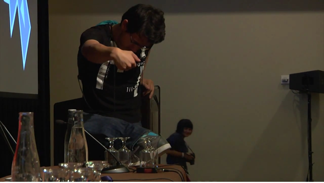 rebe83:Markiplier, 2014 and 2015 Pax&ldquo;Oh! I get to do the foot thing!~&rdquo;